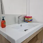 Stanton Hostel *